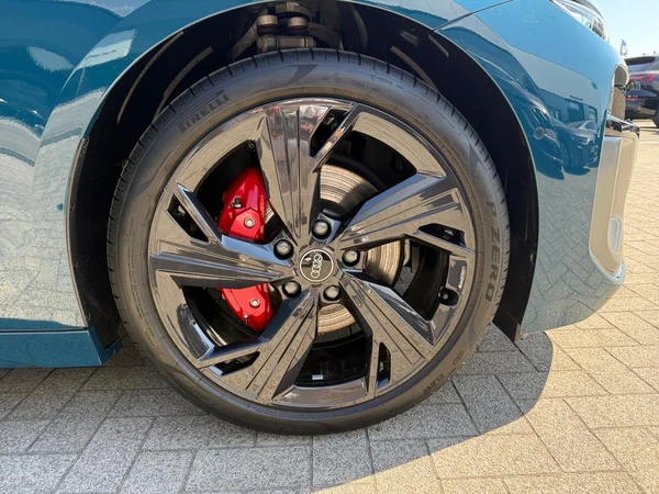 AUDI A6 Avant e-tron (2026) — foto 13 van 21