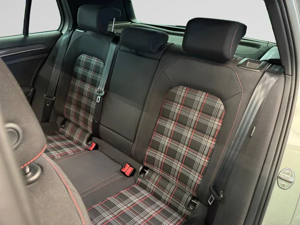 VOLKSWAGEN Golf VII GTI (2019) — foto 10 van 23