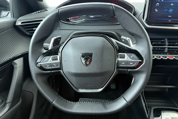Peugeot 2008 (2025) — foto 2 van 19
