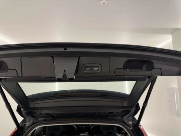 Volvo XC60 (2024) — foto 4 van 20