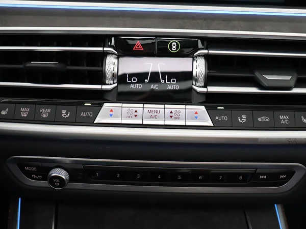 BMW X5 (2022) — foto 17 van 33