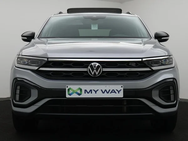 VOLKSWAGEN T-Roc (2023) — foto 2 van 24