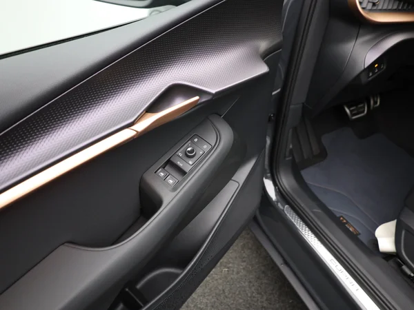 CUPRA Tavascan (2025) — foto 11 van 20