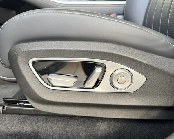 Xpeng G9 (2026) — foto 14 van 30