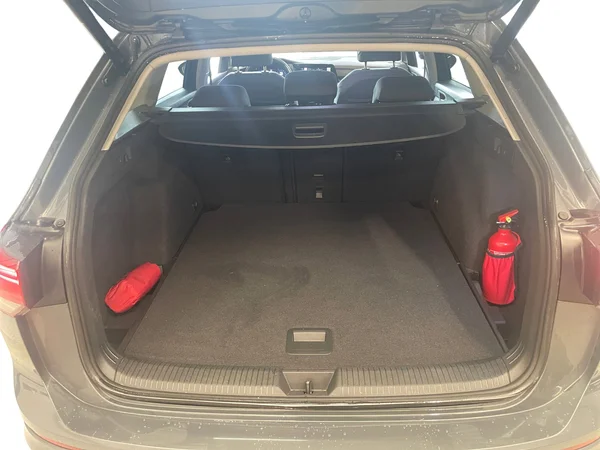 VOLKSWAGEN Golf VIII SW (2022) — foto 13 van 21