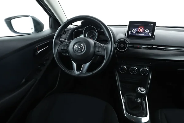 Mazda 2 (2017) — foto 4 van 16
