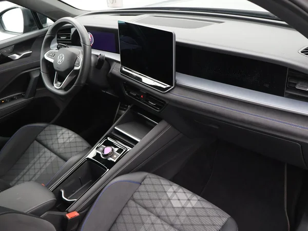 VOLKSWAGEN Tayron (2025) — foto 28 van 28
