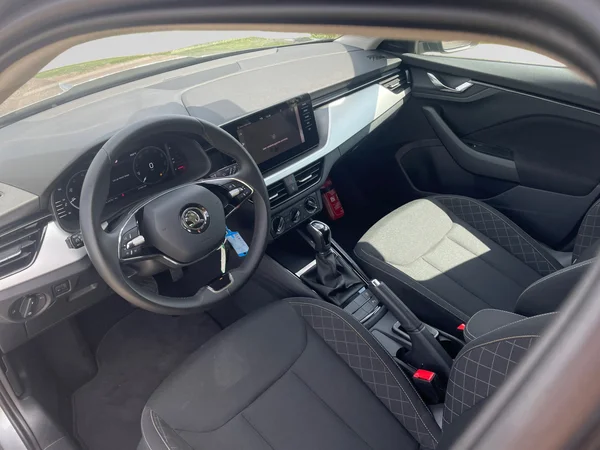 SKODA Kamiq (2024) — foto 4 van 19