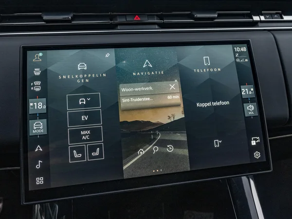 Land Rover Range Rover Sport (2023) — foto 10 van 23
