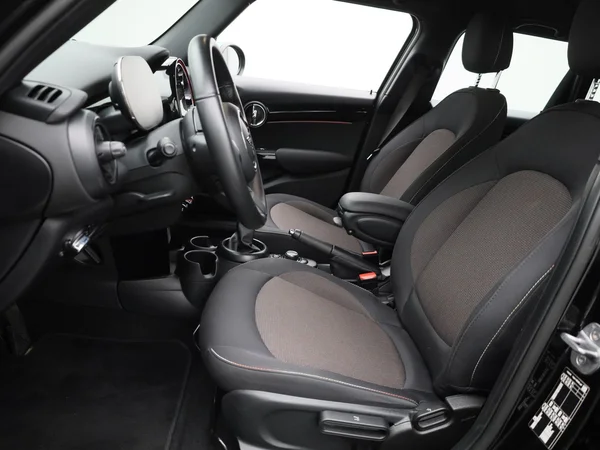 MINI Cooper (2022) — foto 4 van 40