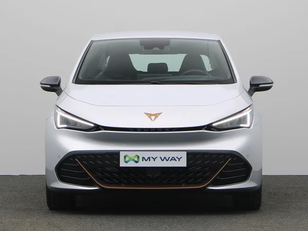 CUPRA Born (2024) — foto 17 van 22