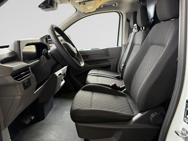 VOLKSWAGEN Transporter T7 28 Fou Lwb Dsl (2026) — foto 24 van 24