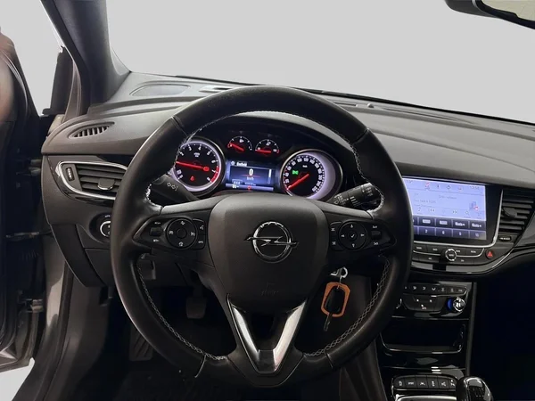 Opel Astra (2018) — foto 2 van 20