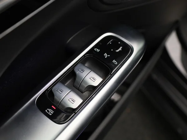 Mercedes-Benz C-Klasse (2023) — foto 32 van 60