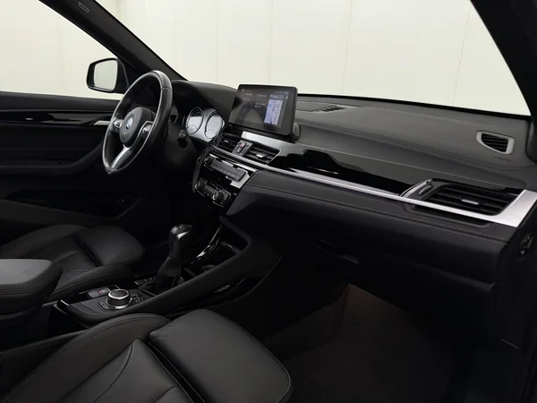 BMW X1 (2022) — foto 3 van 34