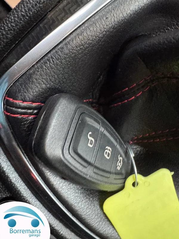 Ford Fiesta (2018) — foto 7 van 28
