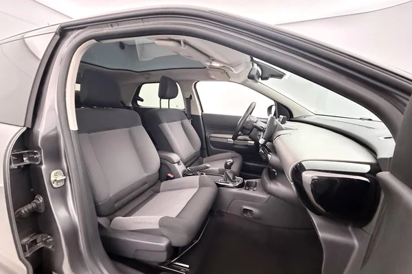 Citroen C4 Cactus (2018) — foto 2 van 31