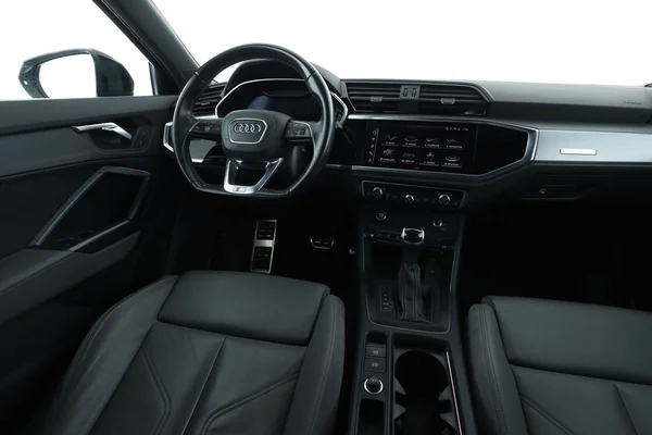 Audi Q3 (2021) — foto 4 van 16