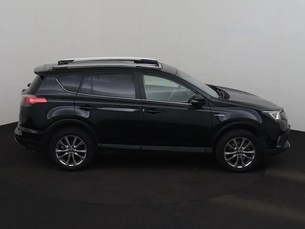 TOYOTA RAV4 (2017) — foto 26 van 30