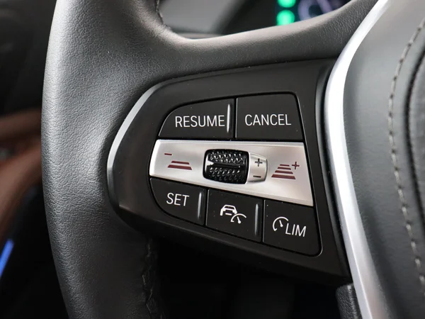 BMW X5 (2022) — foto 9 van 33