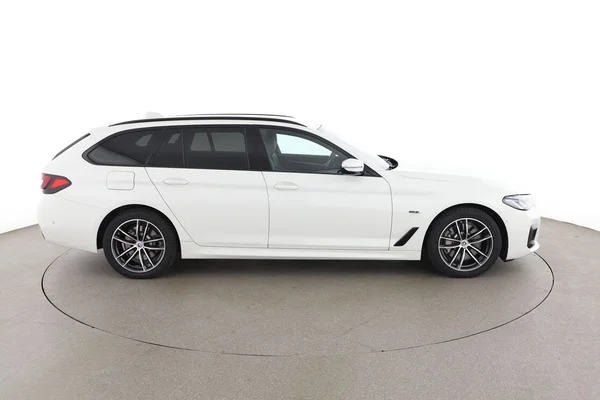 BMW 5-serie (2022) — foto 13 van 16