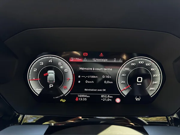 AUDI A3 Sportback (2025) — foto 8 van 16