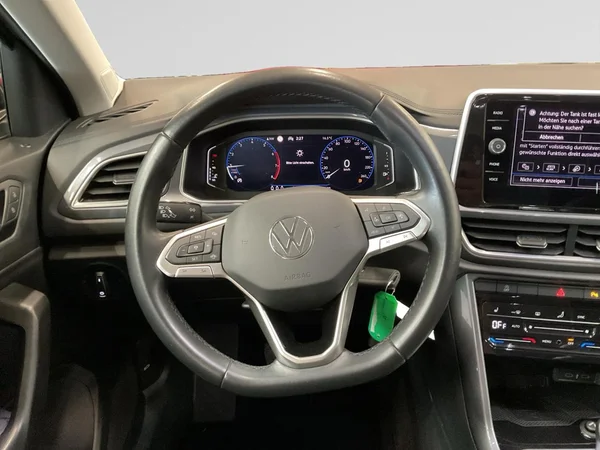 VOLKSWAGEN T-Roc (2022) — foto 4 van 22