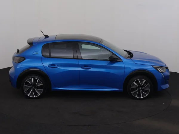 PEUGEOT 208 (2022) — foto 27 van 31