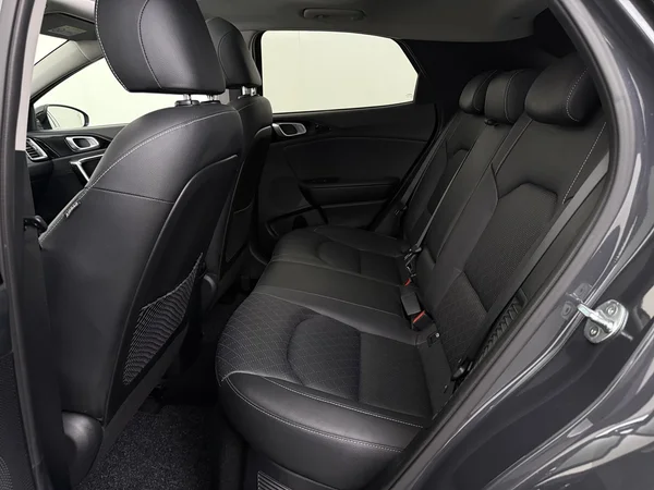 KIA XCeed (2022) — foto 5 van 32