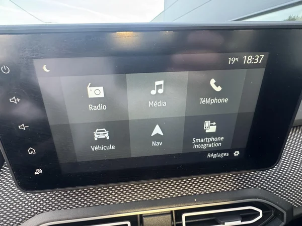 Dacia Sandero (2024) — foto 15 van 22