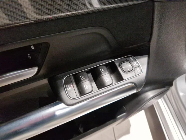 MERCEDES-BENZ B-Class (W247) (2019) — foto 11 van 22