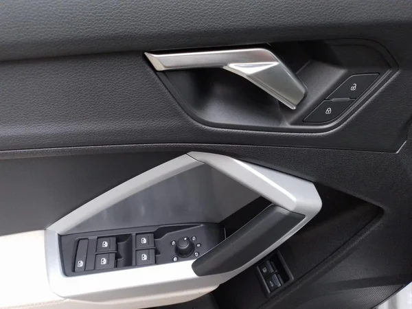 AUDI Q3 PHEV (2023) — foto 7 van 22