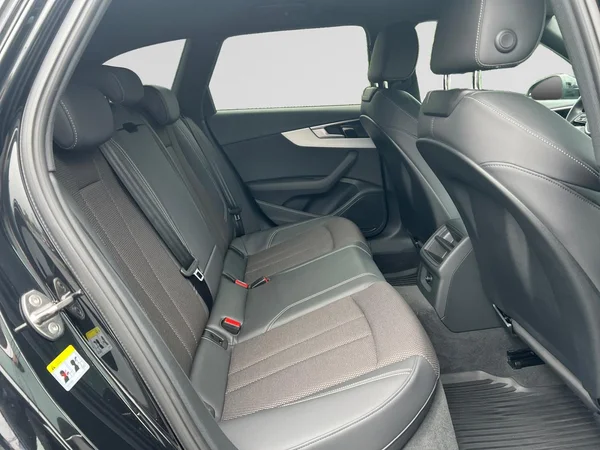 AUDI A4 Avant (2022) — foto 4 van 18