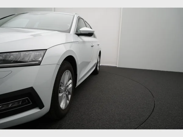 SKODA Octavia Combi (2024) — foto 22 van 29