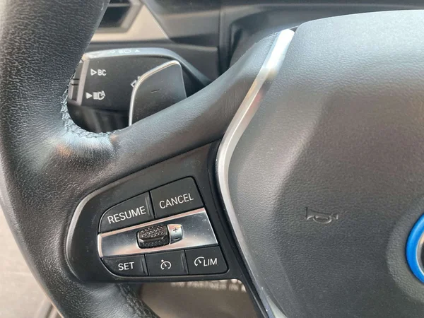 BMW 3 Serie (2023) — foto 9 van 20