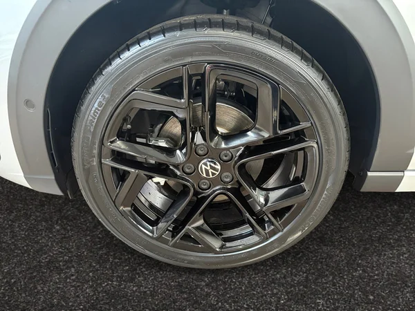 VOLKSWAGEN Taigo (2025) — foto 13 van 15