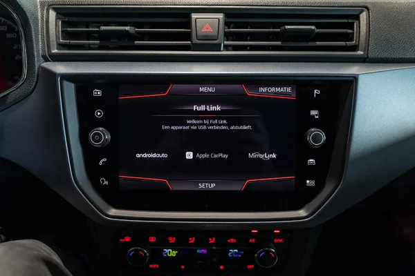 SEAT Arona (2018) — foto 21 van 32