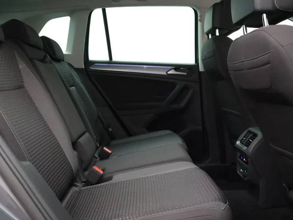VOLKSWAGEN Tiguan Dsl (2022) — foto 28 van 29