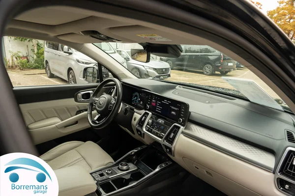 Kia Sorento (2021) — foto 70 van 131