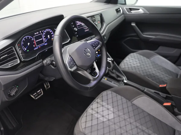 VOLKSWAGEN Taigo (2024) — foto 4 van 19