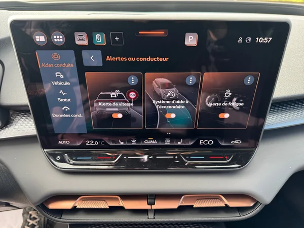 CUPRA Terramar e-Hybrid (PHEV) (2025) — foto 16 van 34