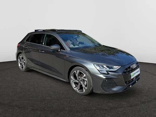 AUDI A3 Sportback (2025) — foto 9 van 16