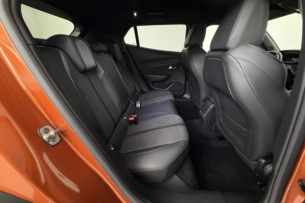 Peugeot 2008 (2020) — foto 13 van 37