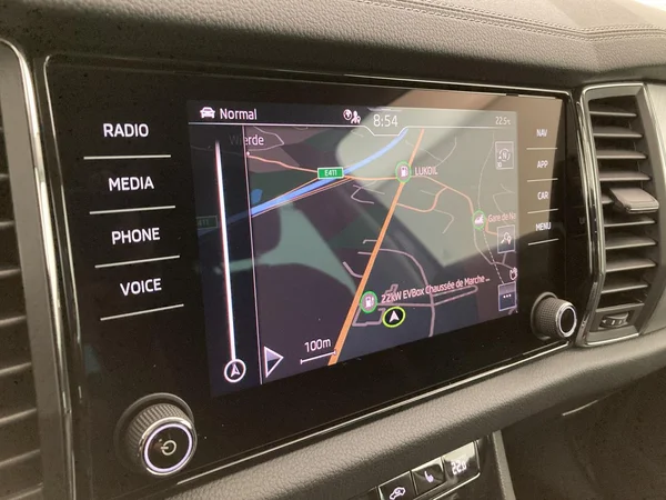 SKODA Kodiaq (2022) — foto 4 van 36