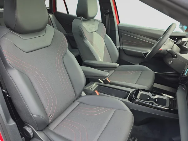 VOLKSWAGEN ID.5 (2024) — foto 27 van 31