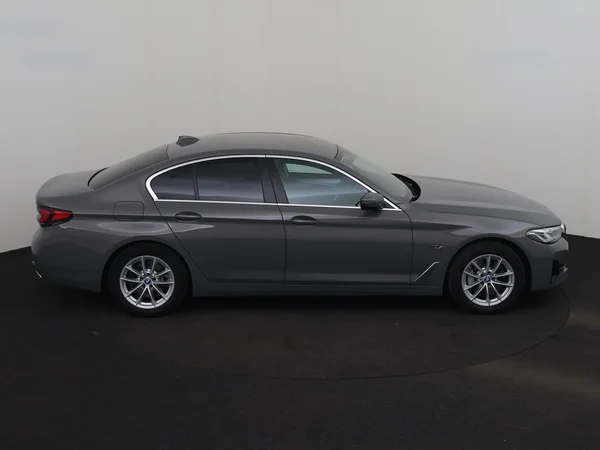 BMW 520 (2022) — foto 25 van 29