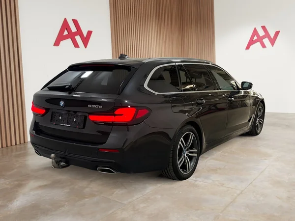 BMW 530 (2022) — foto 26 van 30