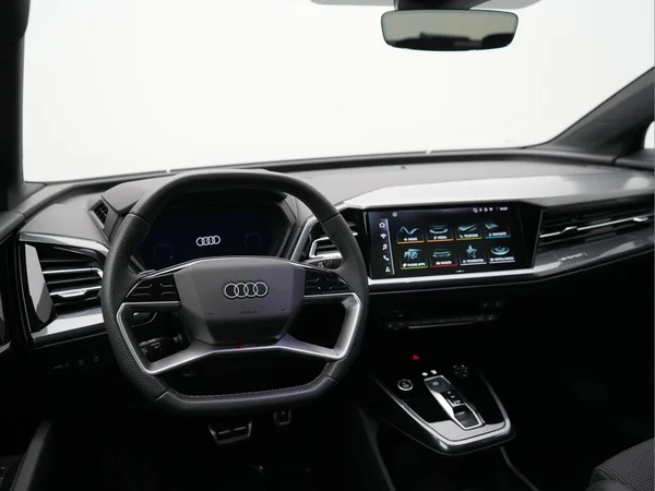 AUDI Q4 e-tron (2025) — foto 27 van 30
