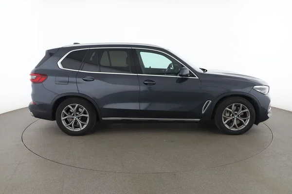 BMW X5 (2020) — foto 13 van 16