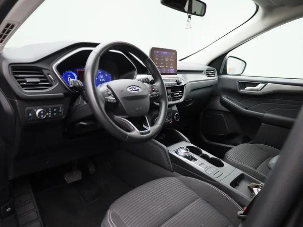 Ford Kuga (2022) — foto 28 van 40